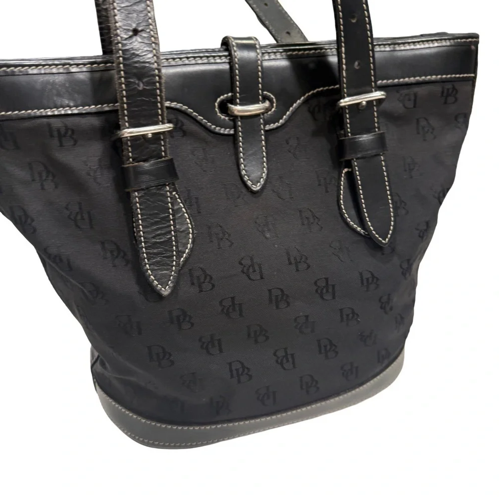Dooney & Bourke Vintage Cabriolet Bucket Bag Black Canvas & Leather EUC